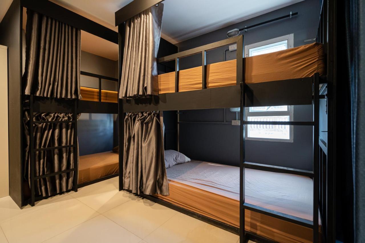 Black Pantera Hostel Patong Zewnętrze zdjęcie