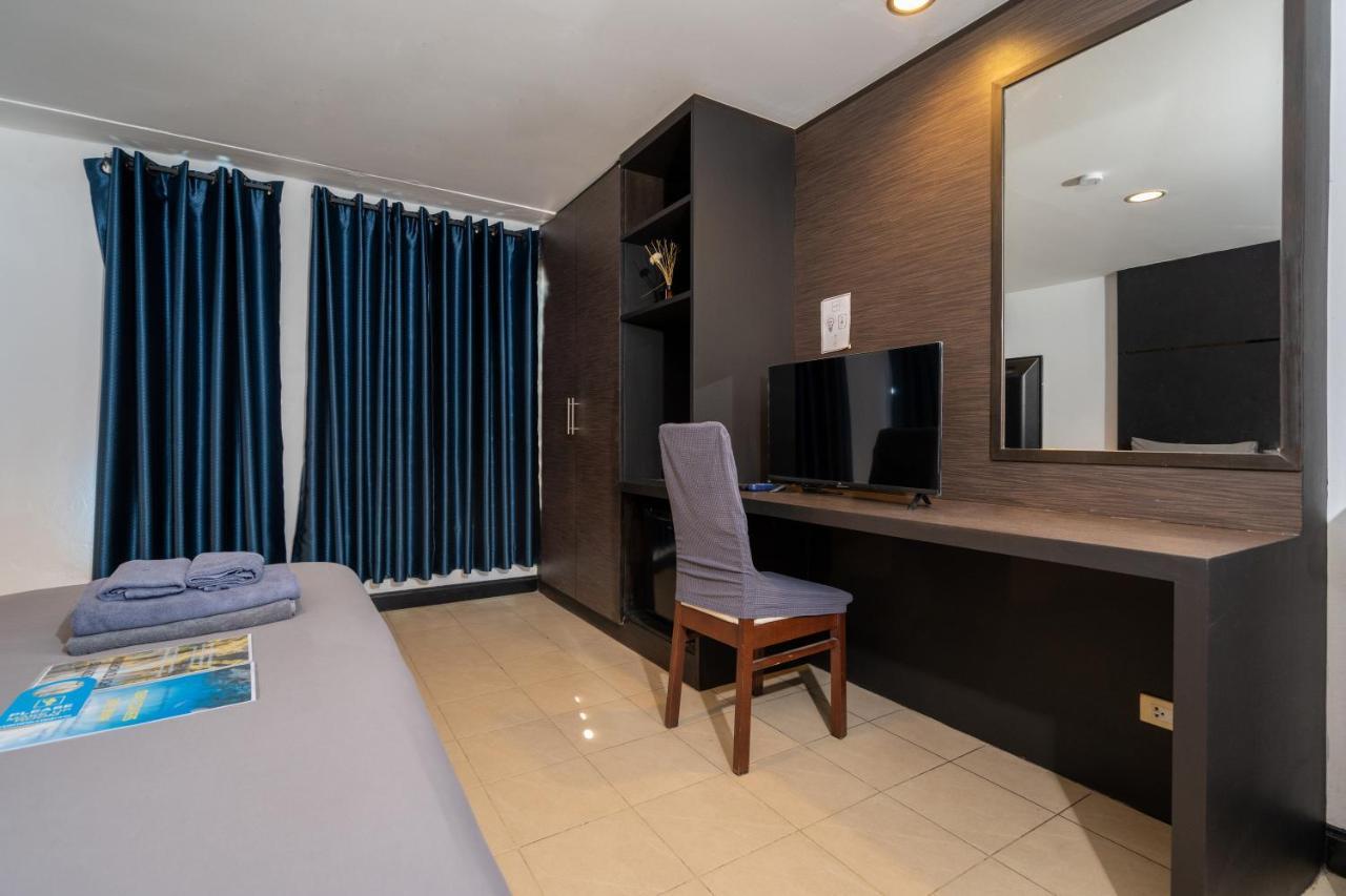 Black Pantera Hostel Patong Zewnętrze zdjęcie