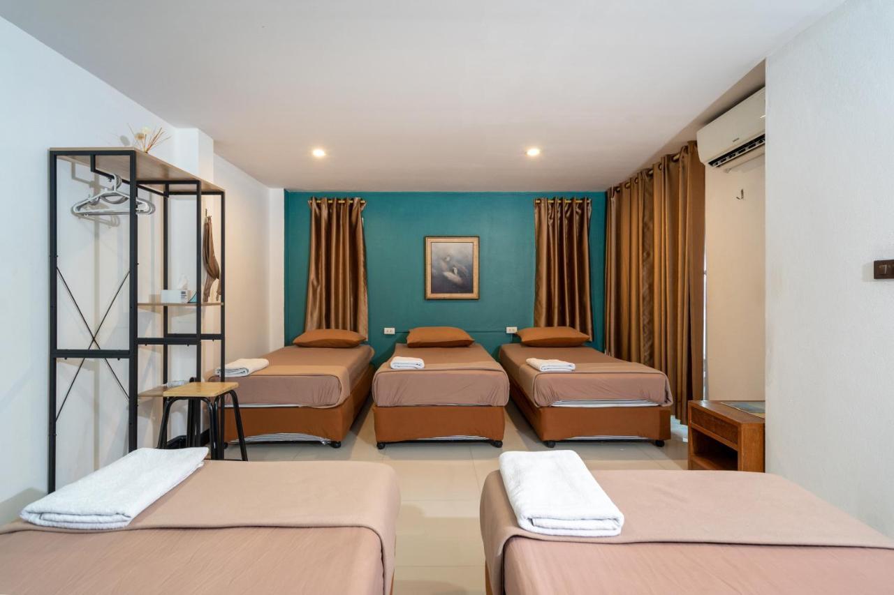 Black Pantera Hostel Patong Zewnętrze zdjęcie