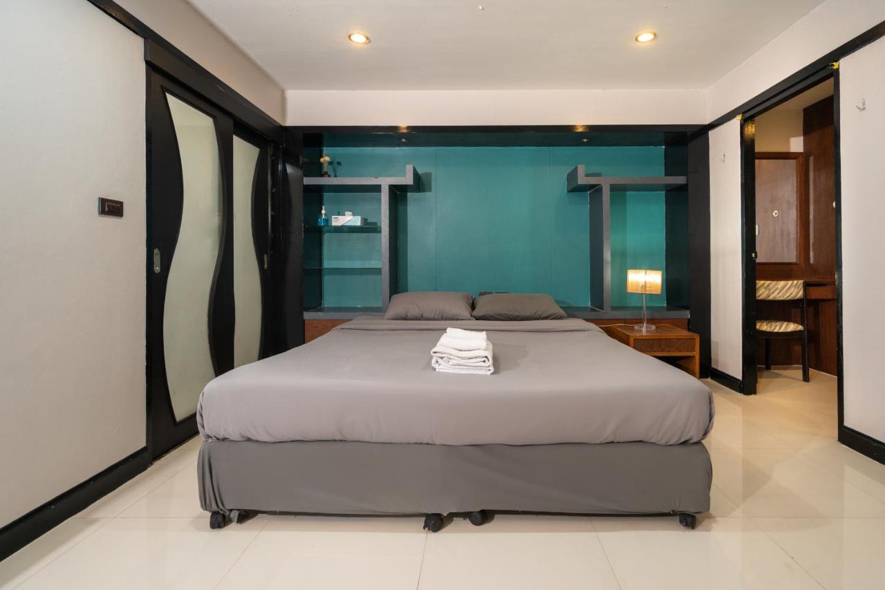 Black Pantera Hostel Patong Zewnętrze zdjęcie
