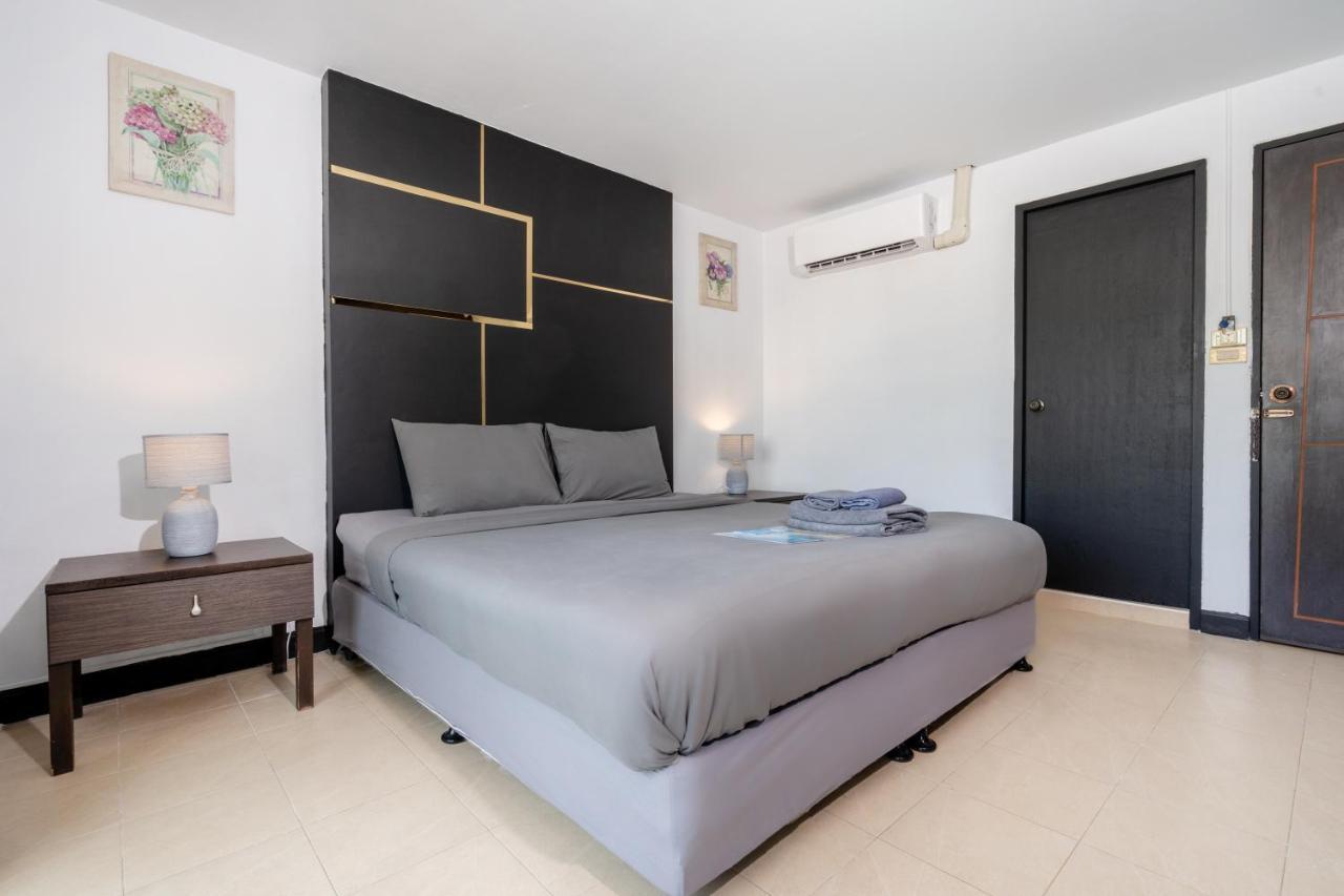 Black Pantera Hostel Patong Zewnętrze zdjęcie