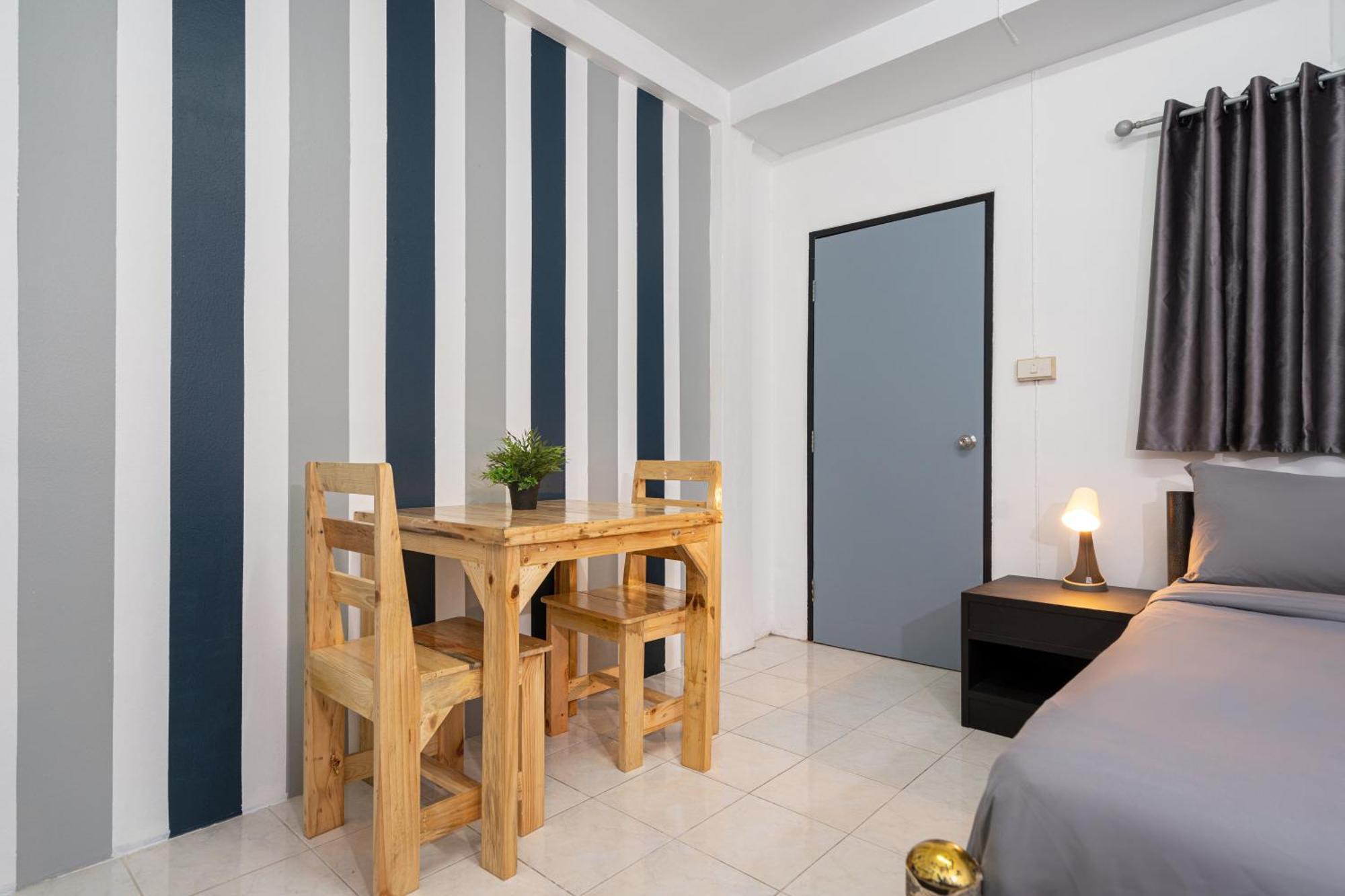 Black Pantera Hostel Patong Zewnętrze zdjęcie
