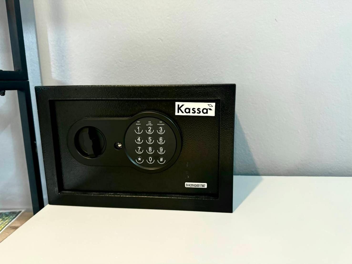 Black Pantera Hostel Patong Zewnętrze zdjęcie
