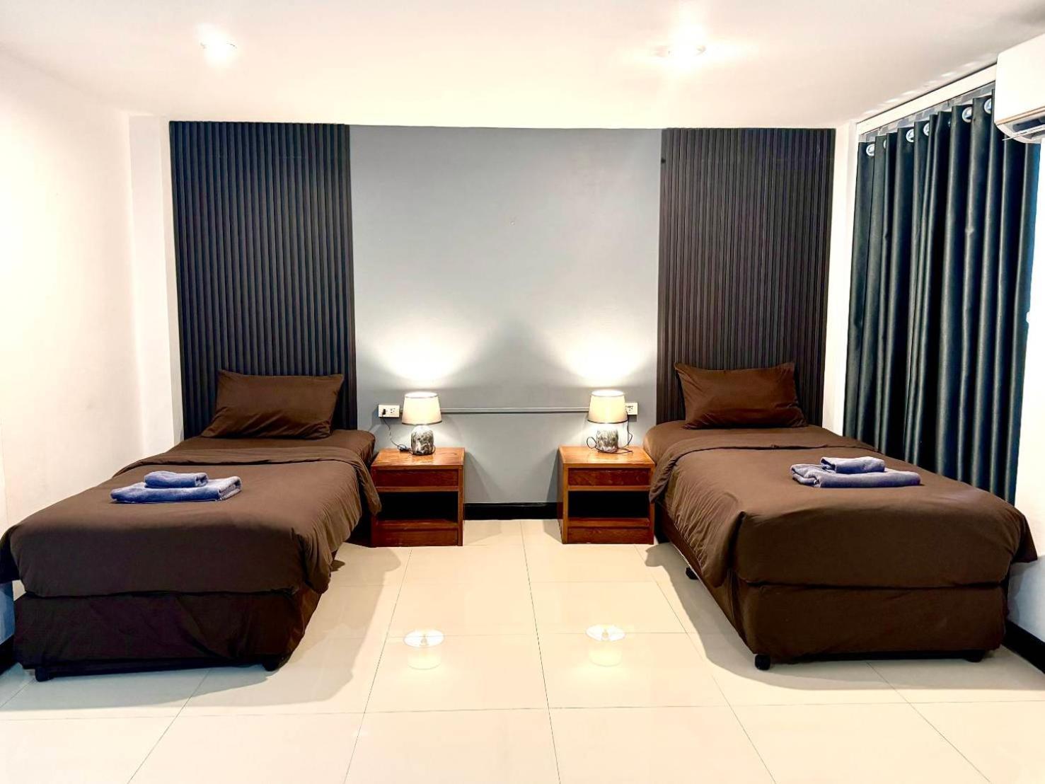 Black Pantera Hostel Patong Zewnętrze zdjęcie